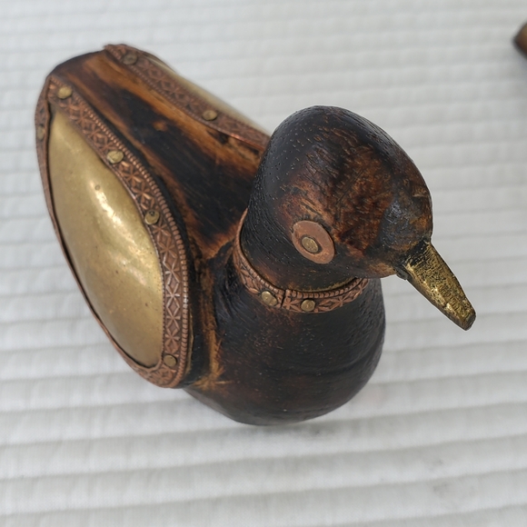 2 Ducks Brass Wood Figurines Bird Vintage 5.5"x4" & 3.5"x2.5" - Picture 8 of 13